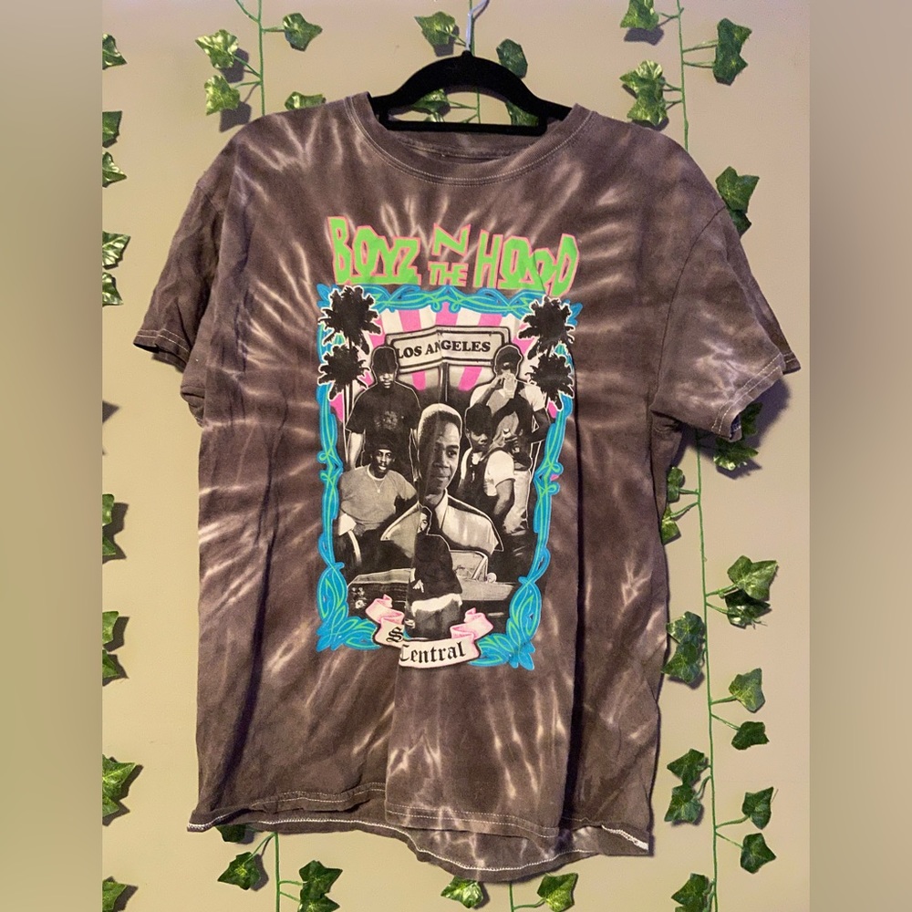 women’s shirt